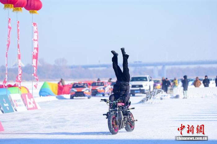 哈尔滨冰雪汽车超级联赛开幕 燃动冰雪赛道 共襄